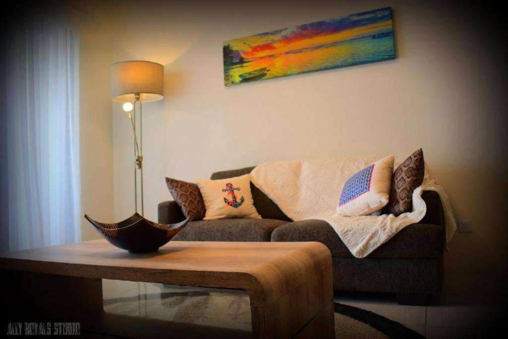 Modern And Cosy Condo: Westwood Apartments Flic-en-Flacq Εξωτερικό φωτογραφία
